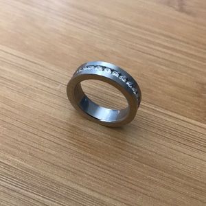 Stainless steel ring with cubic zirconia